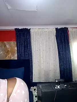 Snapshot of crystalbxx chatting on 03.16.25 crystalbxx online show from 03.16.25