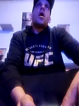 Snapshot of Codymc89 chatting on 10.21.25 Codymc89 online show from 10.21.25