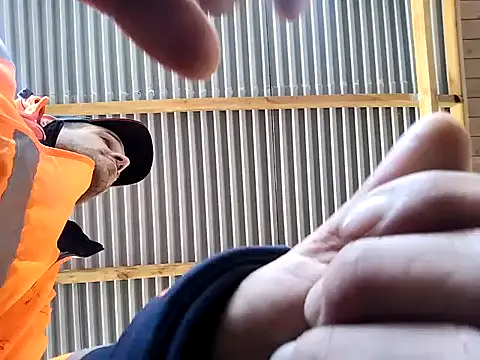 Snapshot of Codymc89 chatting on 11.04.25 Codymc89 online show from 11.04.25