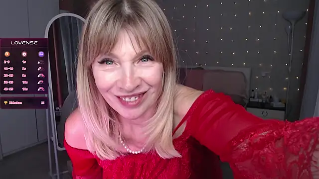 JuliaVilnet online show from 11.01.25