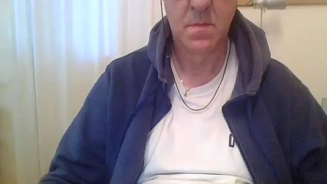 Snapshot of ANONIMO7735 chatting on 11.21.25 ANONIMO7735 online show from 11.21.25