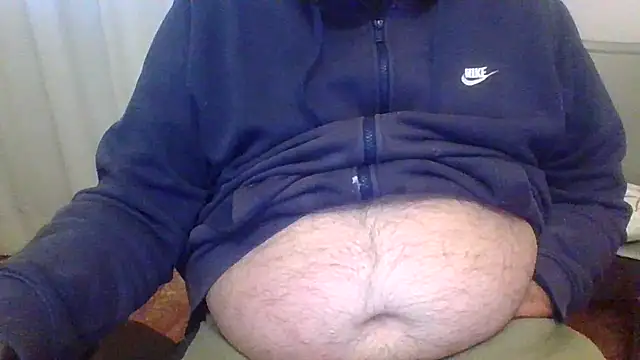 Snapshot of ANONIMO7735 chatting on 12.15.25 ANONIMO7735 online show from 12.15.25