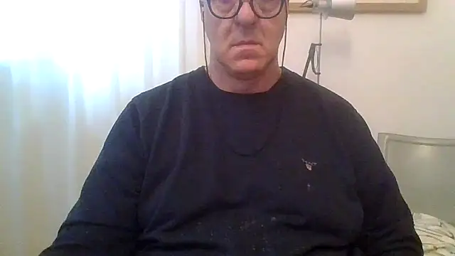 Snapshot of ANONIMO7735 chatting on 03.04.26 ANONIMO7735 online show from 03.04.26