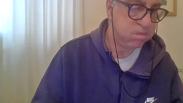 Snapshot of ANONIMO7735 chatting on 03.31.26 ANONIMO7735 online show from 03.31.26
