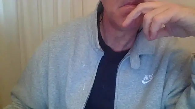 Snapshot of ANONIMO7735 chatting on 04.13.26 ANONIMO7735 online show from 04.13.26