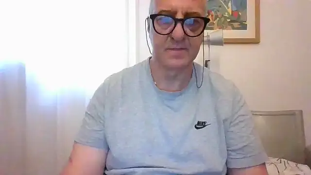 Snapshot of ANONIMO7735 chatting on 06.06.26 ANONIMO7735 online show from 06.06.26