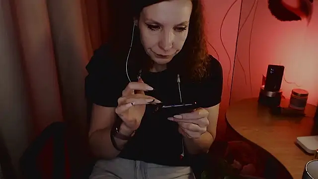 Snapshot of JohansonKatie chatting on 01.30.25 JohansonKatie online show from 01.30.25