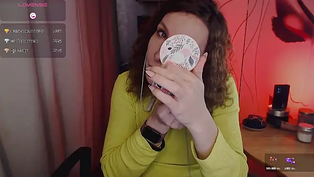 Snapshot of JohansonKatie chatting on 02.05.25 JohansonKatie online show from 02.05.25