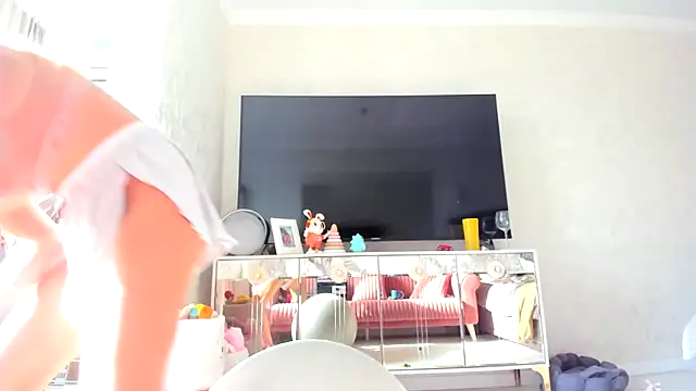 Snapshot of Iris_cherry chatting on 02.03.25 Iris cherry online show from 02.03.25