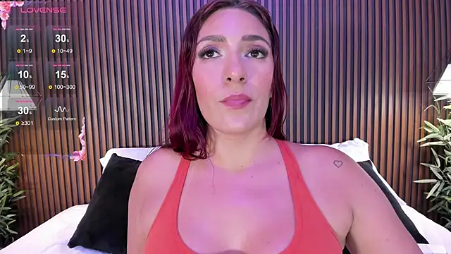 Snapshot of naughty_flower18 chatting on 02.26.25 naughty flower18 online show from 02.26.25