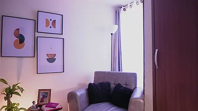 Snapshot of Isabella_dior chatting on 03.13.25 Isabella dior online show from 03.13.25