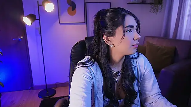 Snapshot of Isabella_dior chatting on 11.21.25 Isabella dior online show from 11.21.25