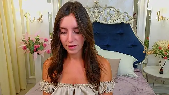 Ariana Petite online show from 06.15.26