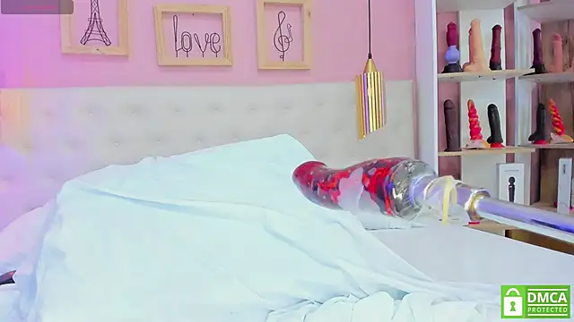 leylla  online show from 03.06.26