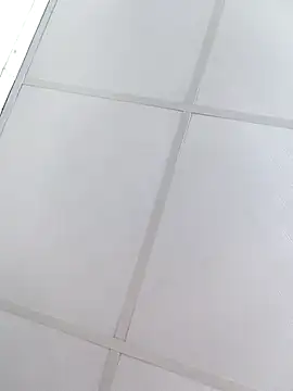 Snapshot of Etujdsss chatting on 12.18.25 Etujdsss online show from 12.18.25