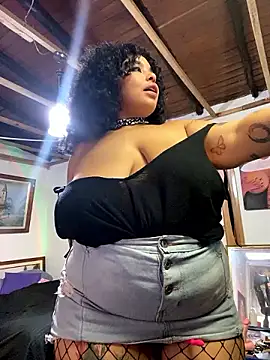 Snapshot of PrincessLauren420 chatting on 12.01.24 PrincessLauren420 online show from 12.01.24