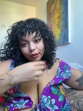 Snapshot of PrincessLauren420 chatting on 12.05.25 PrincessLauren420 online show from 12.05.25