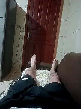 Snapshot of kalebGostoso chatting on 10.25.25 kalebGostoso online show from 10.25.25