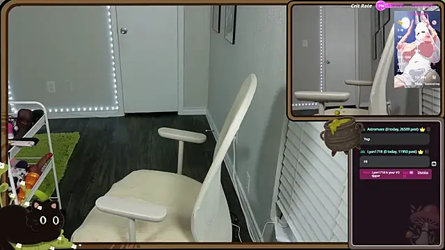 Snapshot of Cheybaaee chatting on 10.29.25 Cheybaaee online show from 10.29.25