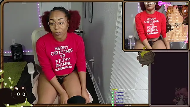 Snapshot of Cheybaaee chatting on 11.30.25 Cheybaaee online show from 11.30.25