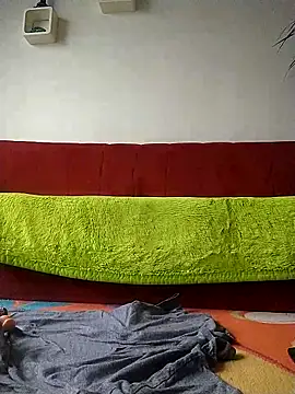 Snapshot of milosek81 chatting on 12.19.25 milosek81 online show from 12.19.25