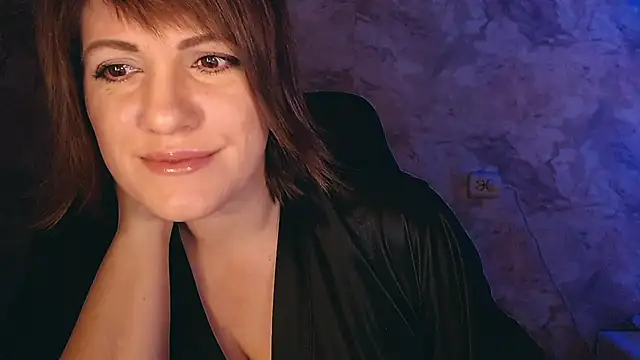 Snapshot of _letty_ chatting on 12.14.24 letty online show from 12.14.24