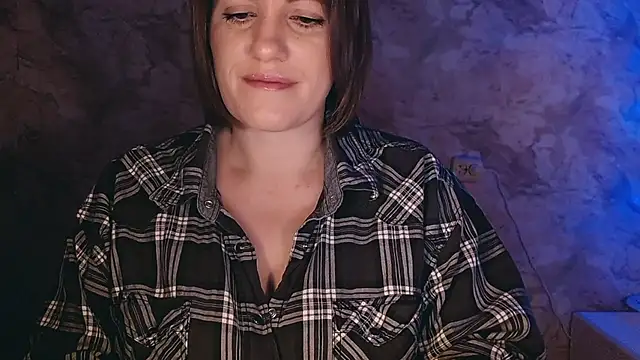 Snapshot of _letty_ chatting on 12.14.24 letty online show from 12.14.24