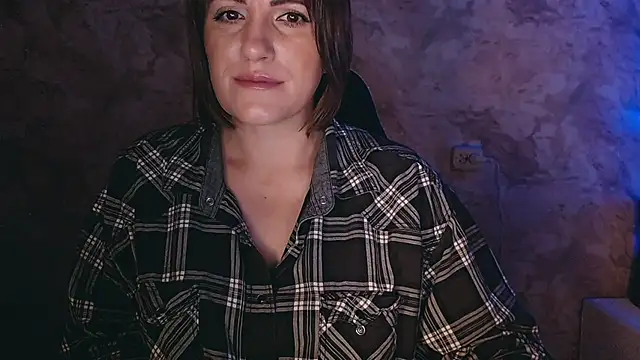 Snapshot of _letty_ chatting on 12.27.24 letty online show from 12.27.24