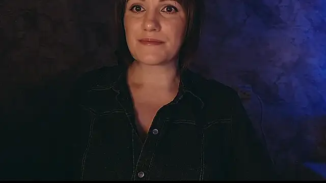 Snapshot of _letty_ chatting on 02.27.25 letty online show from 02.27.25