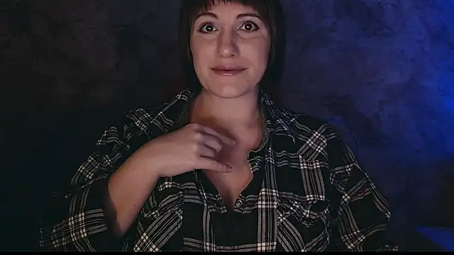 Snapshot of _letty_ chatting on 03.01.25 letty online show from 03.01.25