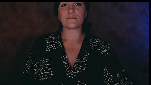 Snapshot of _letty_ chatting on 09.11.25 letty online show from 09.11.25