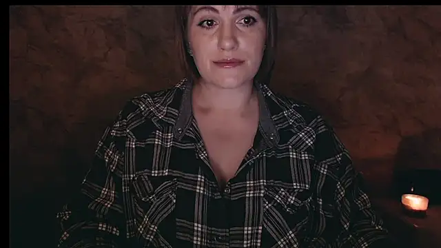 Snapshot of _letty_ chatting on 11.14.25 letty online show from 11.14.25