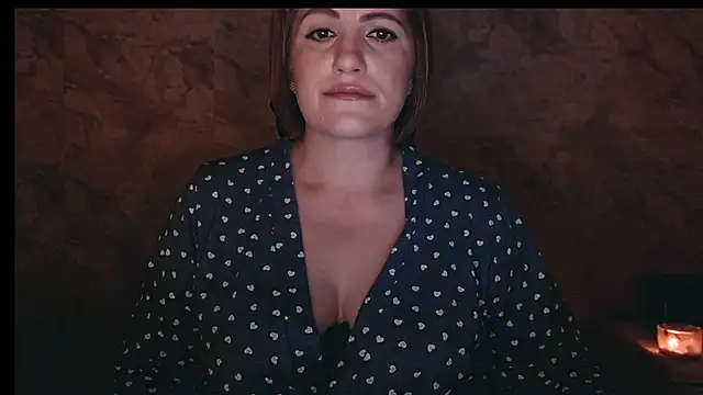 Snapshot of _letty_ chatting on 11.29.25 letty online show from 11.29.25