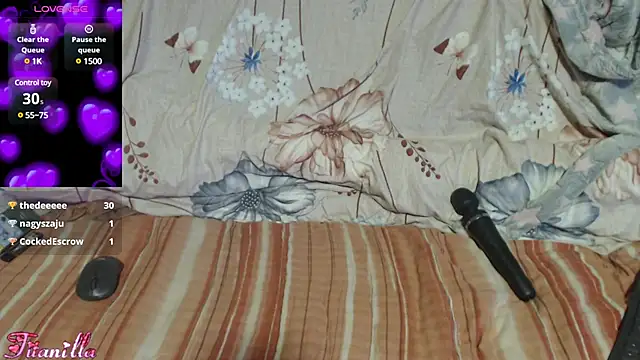 Snapshot of Titanilla39 chatting on 01.25.25 Titanilla39 online show from 01.25.25