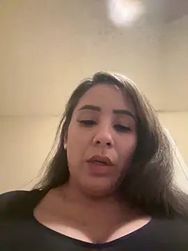 Aw ThROAt9 online show from 04.11.26