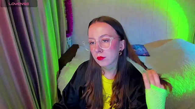 CurlySteph online show from 12.14.25