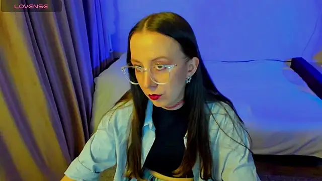 CurlySteph online show from 04.16.26