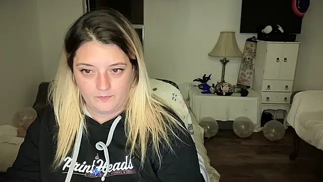 magicsparkles online show from 12.04.24