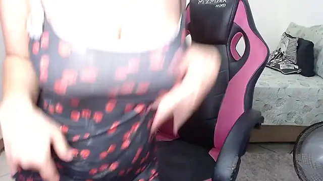 bustycarly online show from 02.21.25