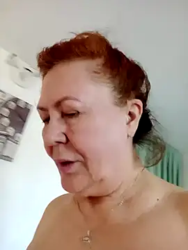 Hottie-Mom online show from 04.30.26