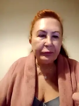Hottie-Mom online show from 04.30.26