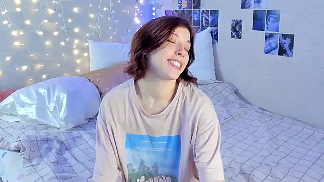 YunaPeace online show from 12.05.24