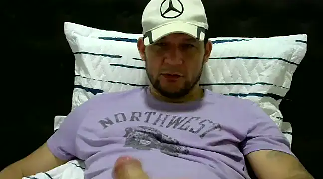 Snapshot of altenori112 chatting on 01.22.25 altenori112 online show from 01.22.25