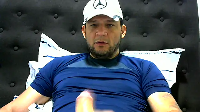 Snapshot of altenori112 chatting on 01.25.25 altenori112 online show from 01.25.25