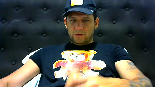 Snapshot of altenori112 chatting on 02.04.25 altenori112 online show from 02.04.25