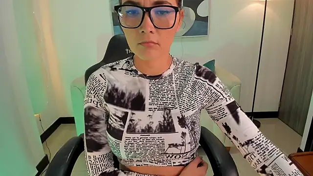 SaraParker  online show from 11.30.25