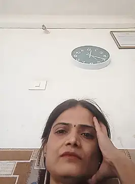 Snapshot of Manjushri35 chatting on 01.04.25 Manjushri35 online show from 01.04.25