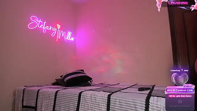 Snapshot of stefany_miller77 chatting on 01.20.25 stefany miller77 online show from 01.20.25