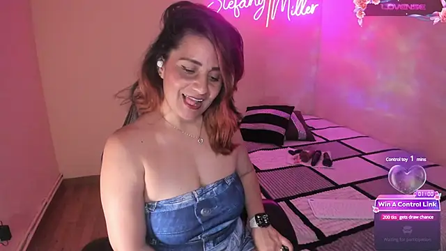 Snapshot of stefany_miller77 chatting on 02.14.25 stefany miller77 online show from 02.14.25