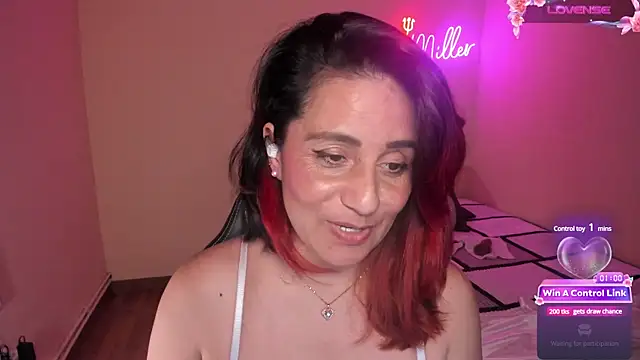 Snapshot of stefany_miller77 chatting on 02.24.25 stefany miller77 online show from 02.24.25